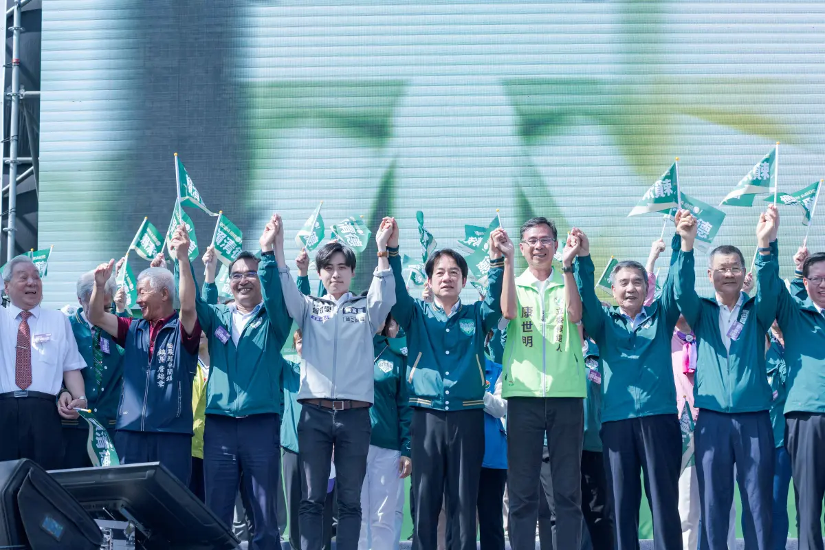 ▲賴清德出席苗栗縣競總成立大會，拋出「桃竹苗大矽谷」計劃，盼經濟進步並創造就業機會讓地方繁榮。（圖／賴清德競辦提供）