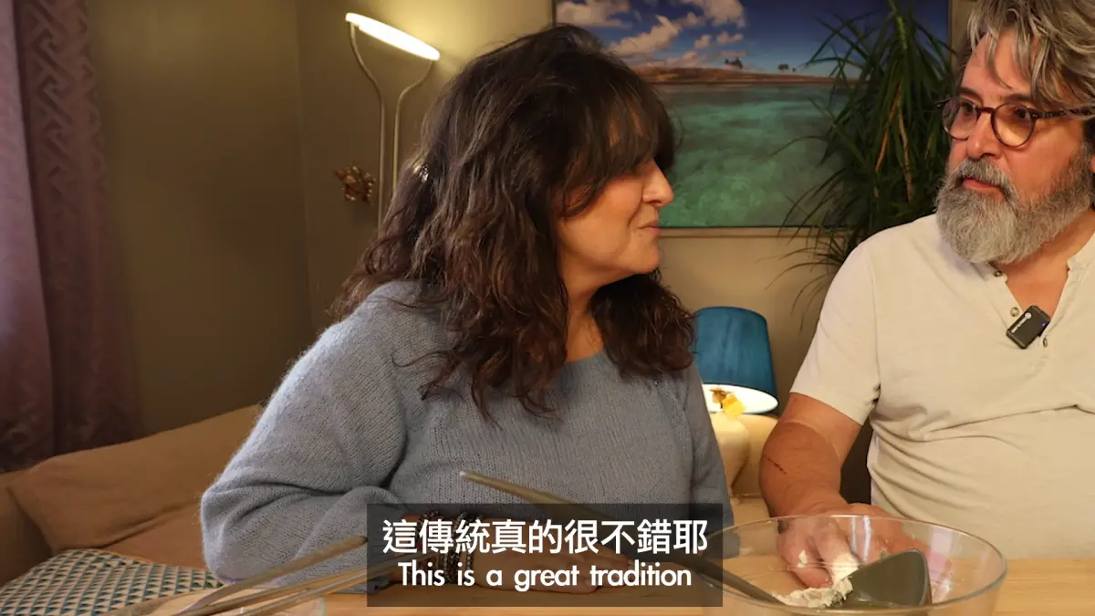 ▲法國籍YouTuber酷的夢 來台灣多年，更時常將台灣的獨特美食、文化習俗傳遞回法國，激發雙方的文化交流，近期酷再度將台灣的「月子餐」帶回法國。（圖／取自YT頻道@酷的夢）