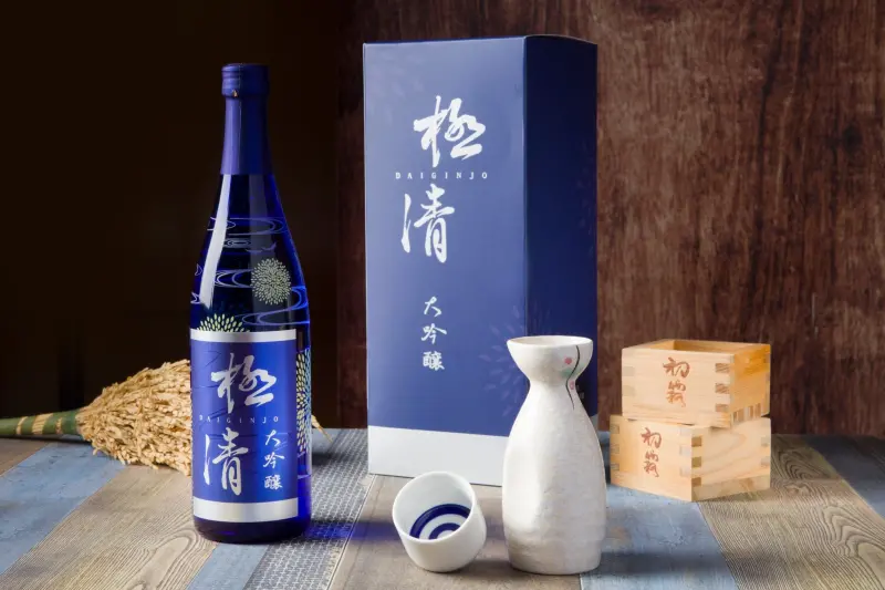 ▲霧峰農會酒莊「極清-大吟釀」於布魯塞爾烈酒競賽獲金牌(圖／農業局提供2023.11.7)