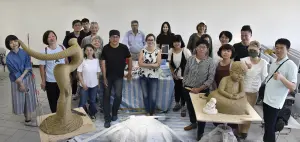 教授自掏腰包300萬辦雕塑營！華梵集結國內外7藝術家創作激勵學生
