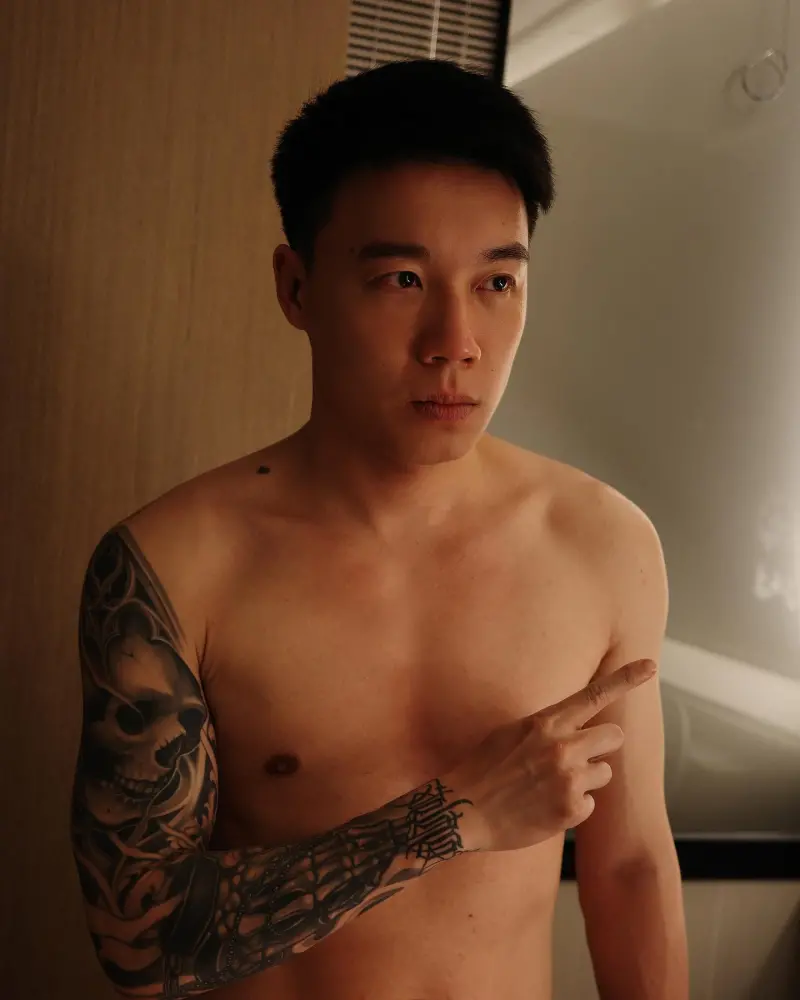 ▲▼Toyz在直播中調侃Joeman（下圖）吸大麻，透露後來被Joeman封鎖。（圖／翻攝自Toyz臉書、Joeman YouTube）