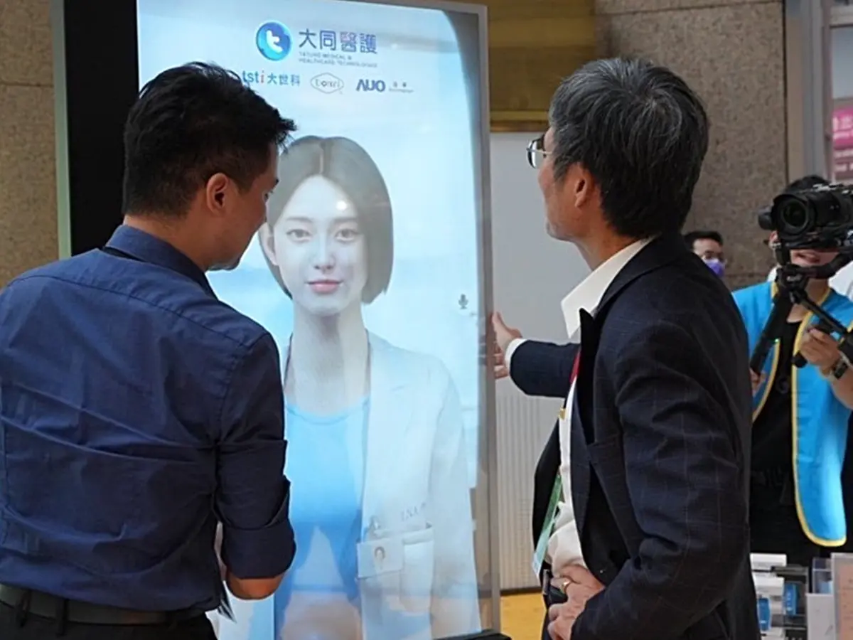 ▲大同集團旗下長期深耕醫療照護產業的大同醫護，於今（9）日到12日於台北世貿一館的資訊月展出超寫實虛擬人互動應用服務。（圖／大同醫護提供）