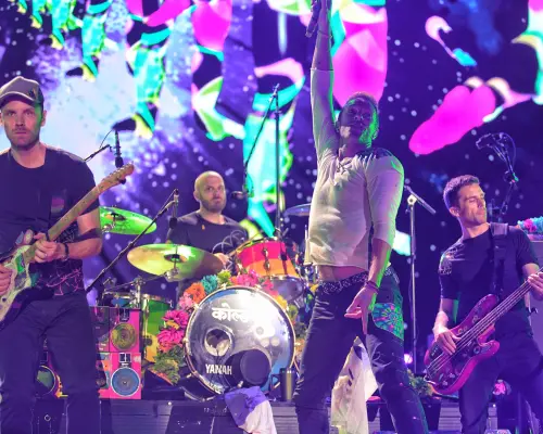 Coldplay今晚開唱！高流、愛河「全變彩虹色」　粉絲：市長很會

