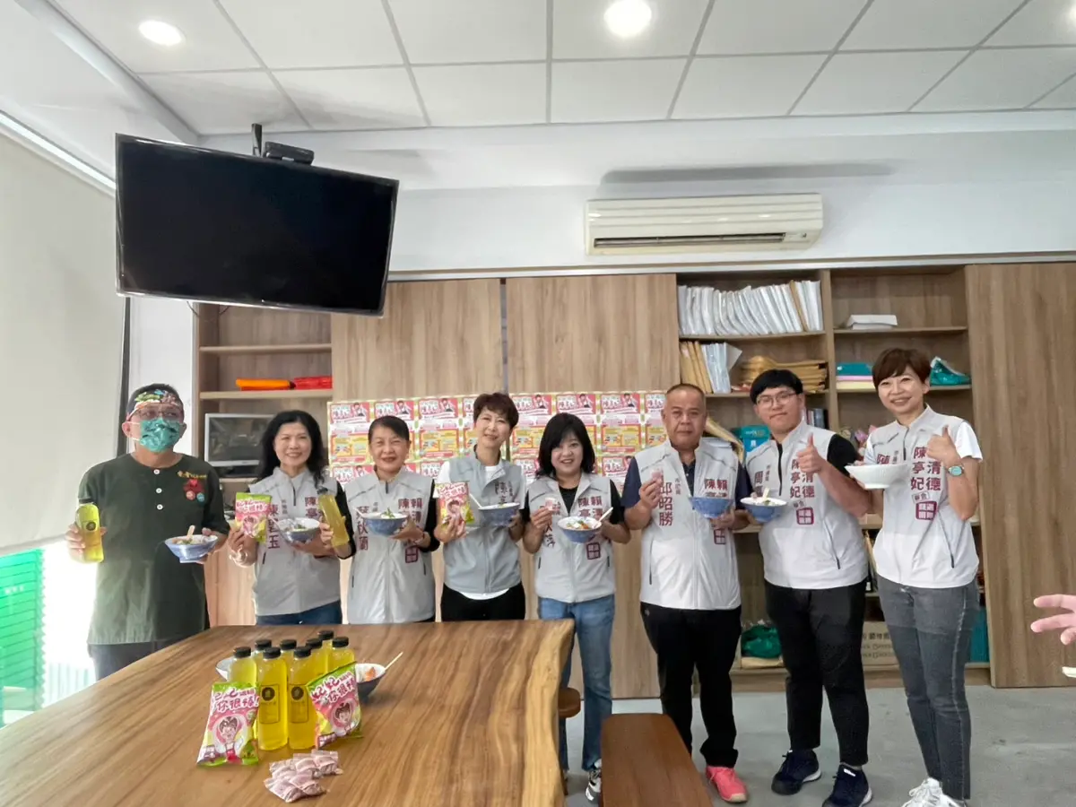 ▲立委陳亭妃(左三)將於 11/11舉辦「妃妃姐姐～陳亭妃揪大人囝仔來𨑨迌」活動（圖／記者林怡孜攝，2023,11,10）