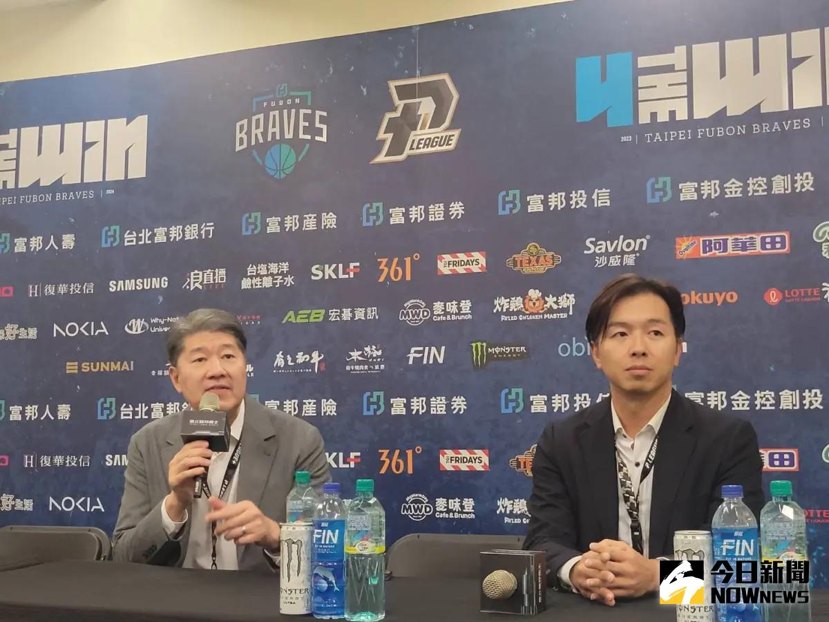 ▲P.League+會長為張嗣漢和執行長鄭偉柏在PLG開幕戰前接受媒體採訪。（圖／記者黃建霖攝）