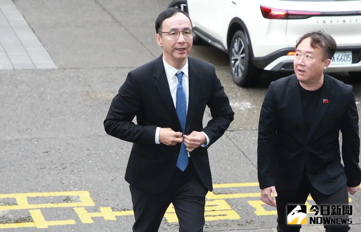 ▲國民黨主席朱立倫說，協商不是一個人說的算。（圖／記者葉政勳攝，2023.11.12）