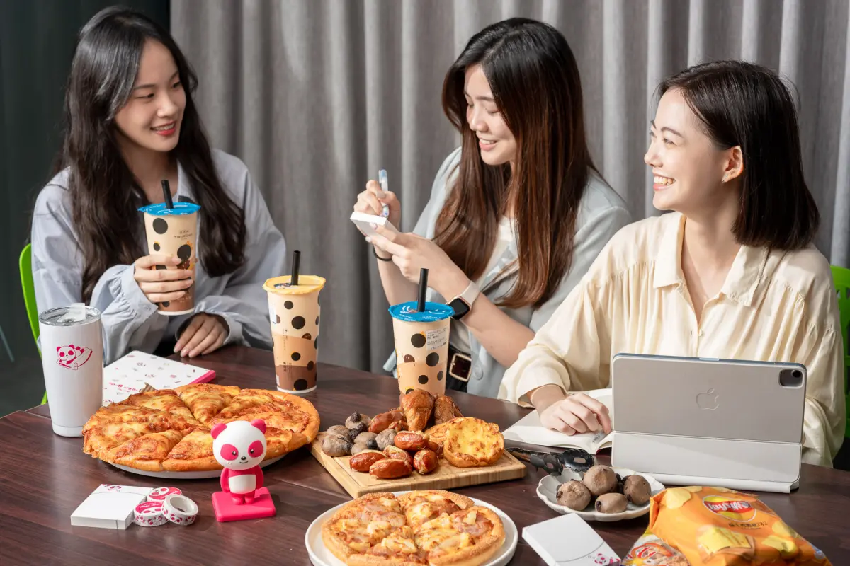 ▲foodpanda 首度推出「胖達幣」，1胖達幣等同於１元，指定店家可享買1送1再送20％回饋。（圖／業者提供）