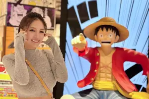 「真人蛇姬」林采緹合體魯夫!興奮同框螢幕CP 意外展露好身材