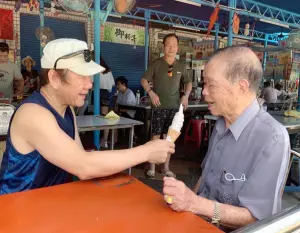 ▲趙傳父親於安詳中離世,享耆壽94歲。(圖/趙傳臉書) ▲趙傳父親於安詳中離世,享耆壽94歲。(圖/趙傳臉書)