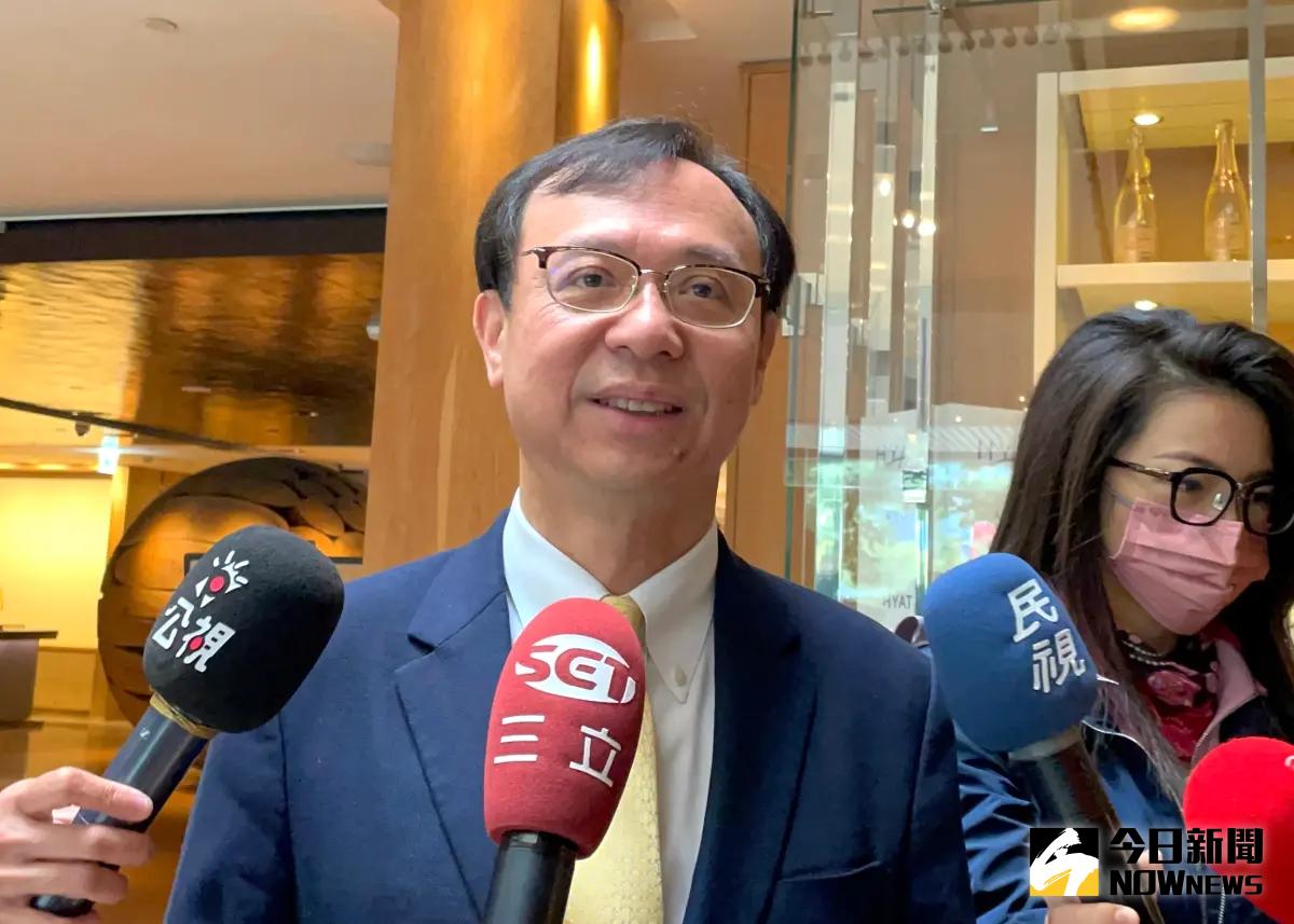 ▲衛福部健保署長石崇良表示，上傳NGS檢驗資料前，一定會徵求病患同意、一切本於法規授權，。（圖／記者林志怡攝，2023.11.13）