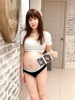 ▲薇薇孕期只胖了5公斤，被說「最適合懷孕的肚子」。
