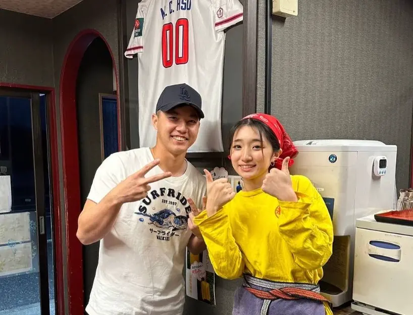 ▲中式料理店「中華東東」由兩位女大學生經營，其中一位女生更是「台灣大咖球員」女兒，富邦悍將選手郭俊麟也在近期到場支持。（圖／IG@cyuuka1010）