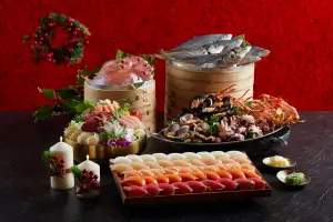 50樓Cafe推海陸慶典,與新北歡樂耶誕城同步登場,日料區、蒸籠區、冰鎮餐檯皆供應多款生猛海鮮。(圖/50樓Cafe提供) ▲50樓Cafe推海陸慶典,與新北歡樂耶誕城同步登場,日料區、蒸籠區、冰鎮餐檯皆供應多款生猛海鮮。(圖/50樓Cafe提供)