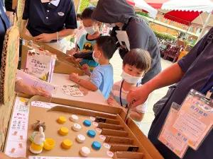 ▲藏金閣2館首次辦理效果良好，搭著午後公園的散步人潮，或多或少都駐足停留，也成就了另一種的市集風貌（圖／台南市環保局提供）