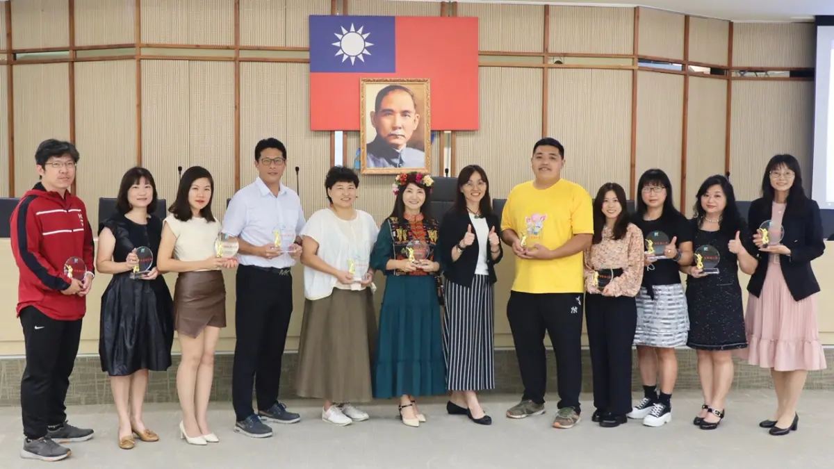 ▲高市府教育局家庭教育中心今（14）日表揚112年推展家庭教育績優團體暨個人獎。（圖／高市府教育局提供）