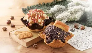 ▲COLD STONE新品「耶誕濃黑巧」與「耶誕太妃糖」。（圖／取自官網）