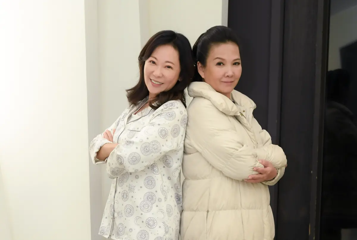 ▲況明潔（左）就醫查出肌少症，跳舞小腿不會粗。（圖／三立）