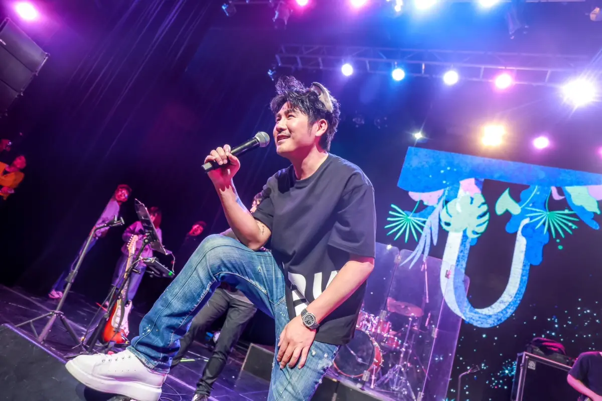 ▲曹格挺過婚變傷痛，在演唱會上透露可以繼續往下走了。（圖／滾石唱片提供）