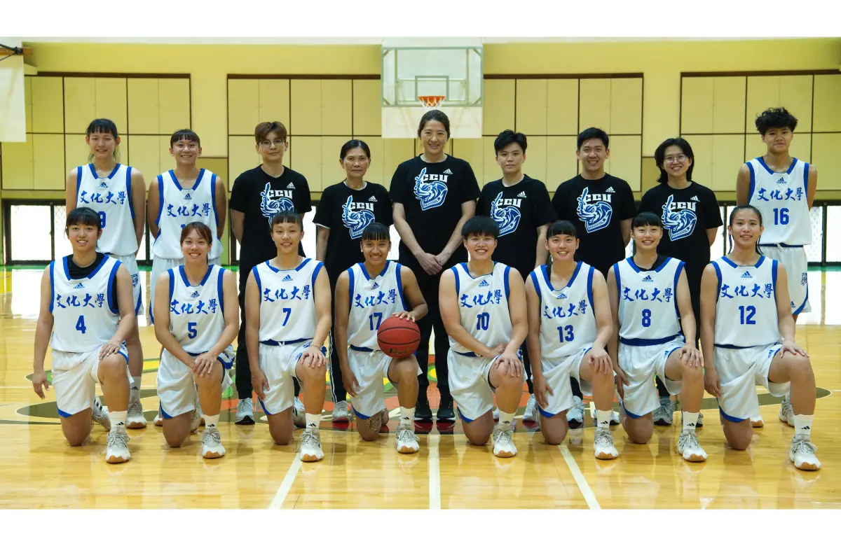 ▲最強高中生蕭豫玟震撼彈，與黃巧鈞捨UBA提前披WSBL國泰戰袍。大專體總提供