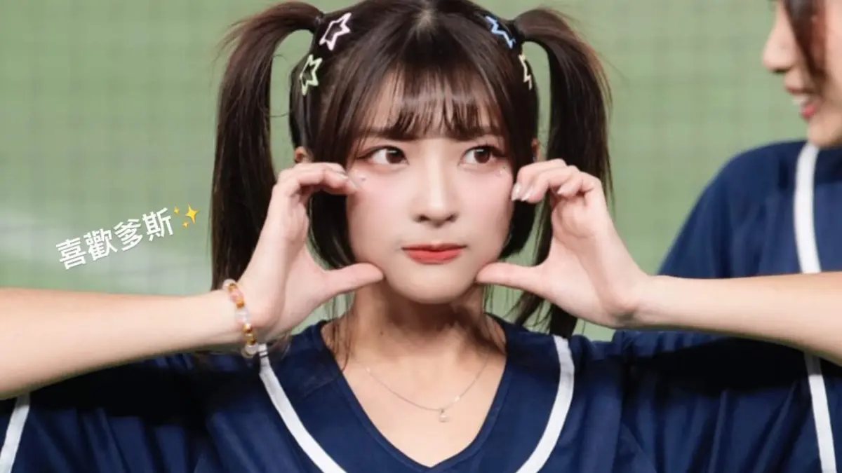 ▲現年才24歲的啦啦隊女孩瑟七在亞冠賽爆紅，超多日本球迷在網路上瘋狂詢問，「那位47號是誰？好可愛！」（圖／瑟七IG）
