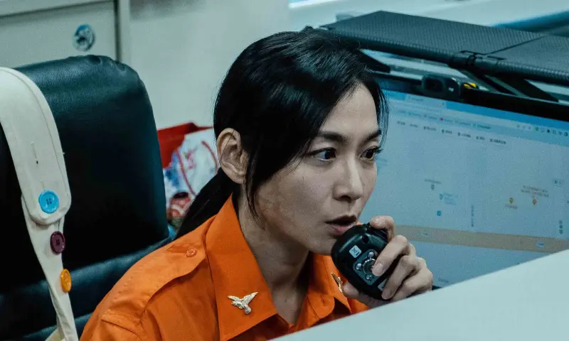 ▲江祖平再曝光加害者龔男對其他女同事的性騷言語，想揉一陣子了、你胸部滿大的，全是露骨詞語，江祖平還說手上還有其他更誇張的私訊。（圖／東森）