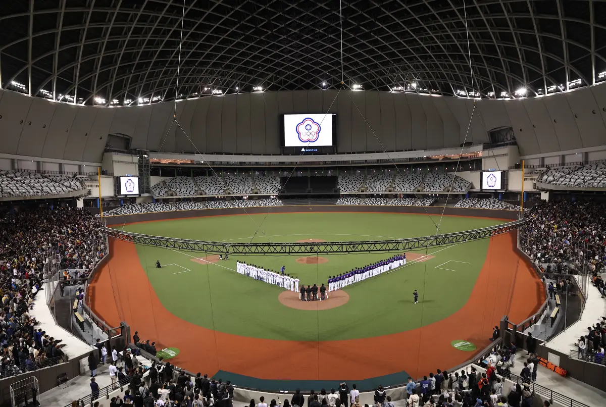 ▲中職開幕戰即將於3月30日開打，樂天桃猿日前傳出主場整修可能趕不上完工的情況，外傳球隊可能會有數場比賽移師臺北大巨蛋開打。（圖／記者陳明中攝）