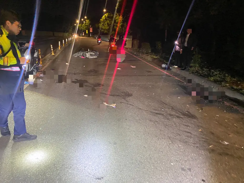 ▲警消到場時，李翁已無生命跡象。（圖／翻攝畫面）