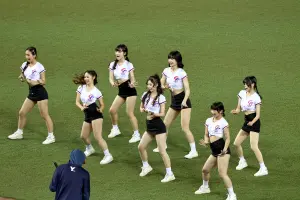 ▲台北大巨蛋CT Girls中場表演。（圖／記者陳明中攝）