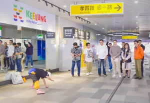 基隆火車站南站街舞空間啟用,謝國樑前往視察盼打造青年夢想舞台。(圖 /基隆市政府提供) ▲基隆火車站南站街舞空間啟用,謝國樑前往視察盼打造青年夢想舞台。(圖 /基隆市政府提供)