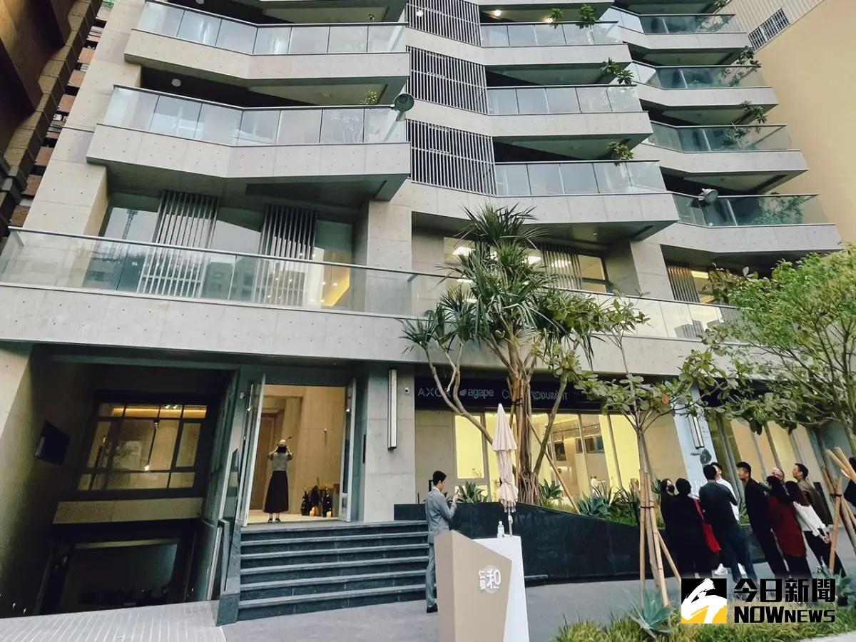  ▲「仁發和」運用日本最高環保認證的菊水SA塗料工法形塑簡約清水模風格。（圖／記者陳美嘉攝） 