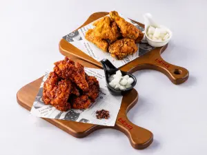▲韓式炸雞bb.q CHICKEN也推出「川麻椒香炸雞」全新口味。（圖／bb.q CHICKEN提供）