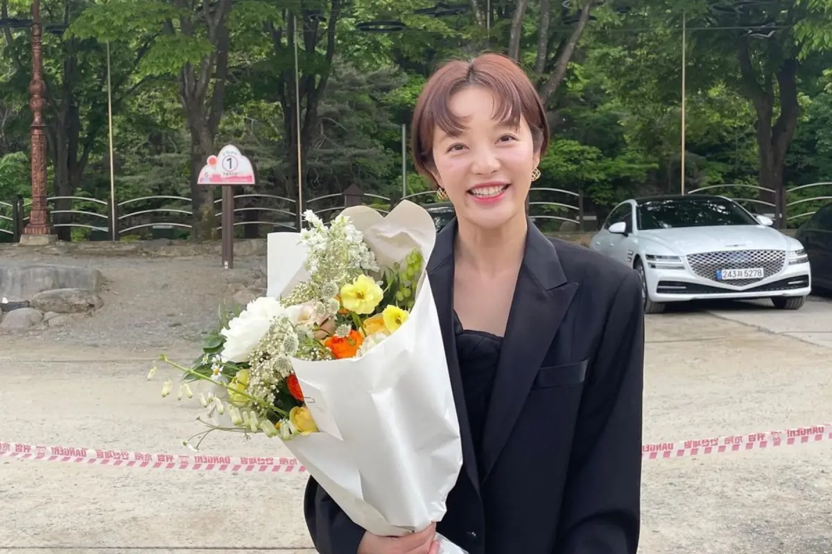 ▲《金秘書》黃寶羅曬超音波照宣布懷孕，她開心向寶寶喊話「謝謝你來到媽媽身邊。」（圖／黃寶羅IG）