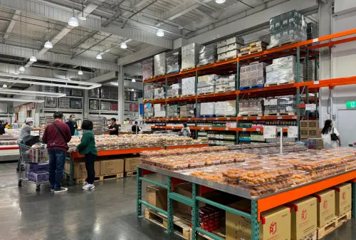 ▲好市多黑五首日優惠清單，必購民生商品懶人包。（圖／記者鍾怡婷攝）