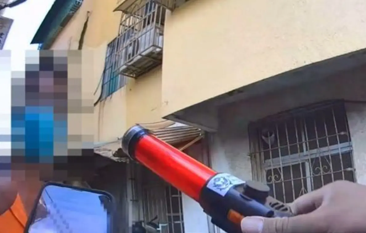 ▲曹男與友人聚餐飲酒，期間接到妻子來電說想吃滷肉飯，曹男竟直接騎車上路，被巡邏員警發現攔下，經酒測後，曹男酒測值達0.63毫克，訊後被依公共危險罪送辦。（圖／翻攝畫面）