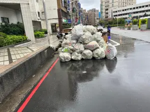 代收垃圾卻承攬事業廢棄物清運 桃環保局:委託合法業者避免受罰