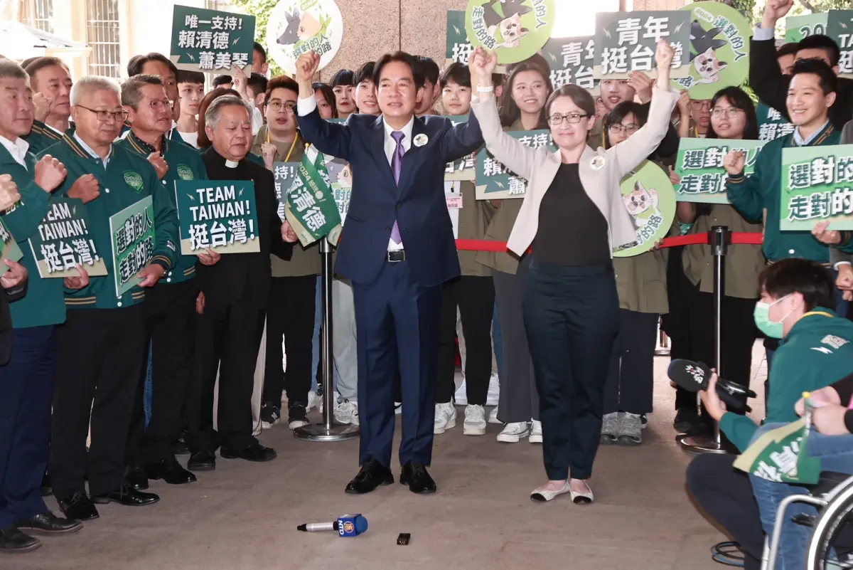 ▲賴蕭配登記，醫界前來力挺。（圖／記者葉政勳攝，2023.11.21）