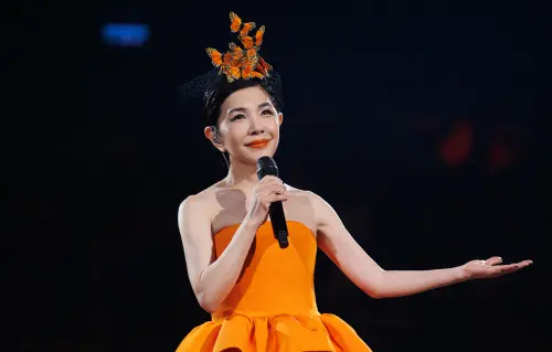 張清芳為張艾嘉獨子結婚獻唱〈家後〉!香港賓客聽嘸:以為是加號