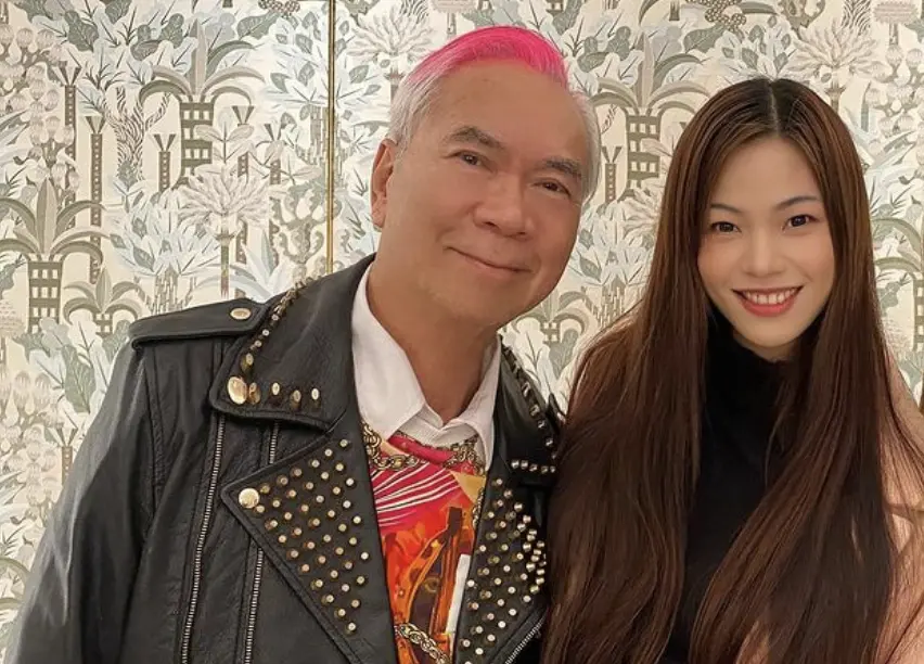 ▲73歲男星李龍基（左）近期登上綜藝節目，自爆和小36歲女友王青霞（右）求婚成功，還自爆兩人「爺孫戀」的生活美滿，一週可以10幾次。（圖／IG chris.art1017）