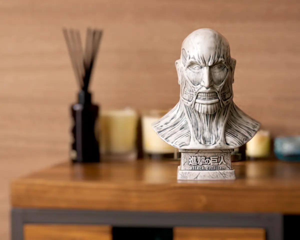 ▲XX STUDIO取得日本講談社官方授權，將在台灣推出「超大型巨人-陶瓷線香座」。（圖／品牌提供）