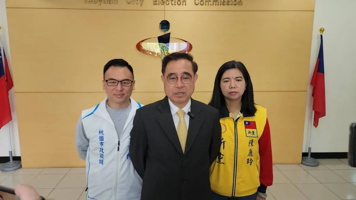 ▲新黨緊急呼籲，請所有非綠陣營當中有意角逐總統選舉的政黨與候選人，都能以蒼生為念，盡速整合出一組人馬，才能下架民進黨。（圖／新黨提供）