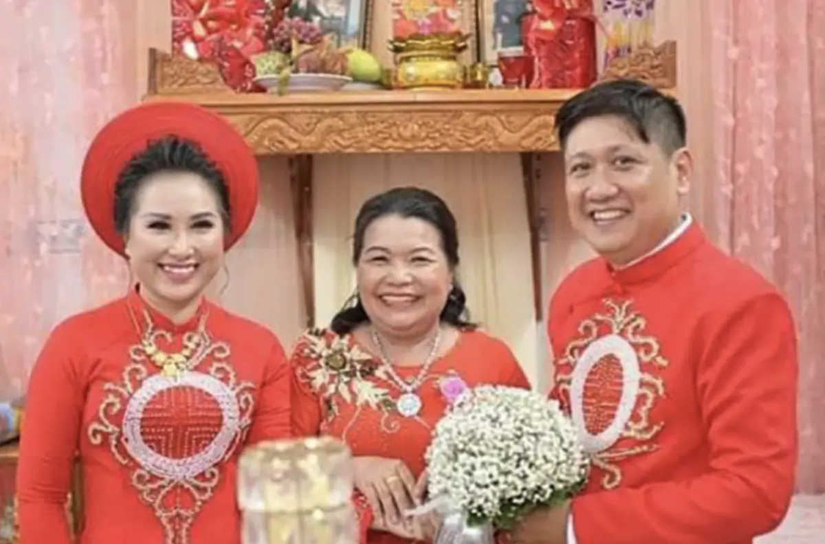 ▲一名越南媽媽（圖中）幫35歲的女兒找老公，最終成功找到如意郎君。（圖／翻攝自臉書）