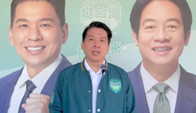 ▲國民黨總統候選人侯友宜日前侯提開放陸生來台就業，民進黨左營楠梓區立委候選人李柏毅批藍營致力解決中國失業率。(圖／李柏毅競辦提供)