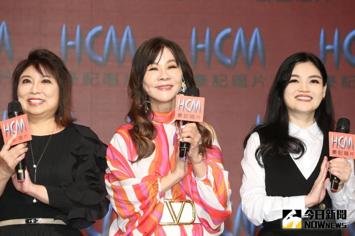 ▲龍千玉（中）驚喜宣布「再婚」，續約豪記唱片，她開心能繼續當幸福媳婦。（圖／記者吳翊緁攝）