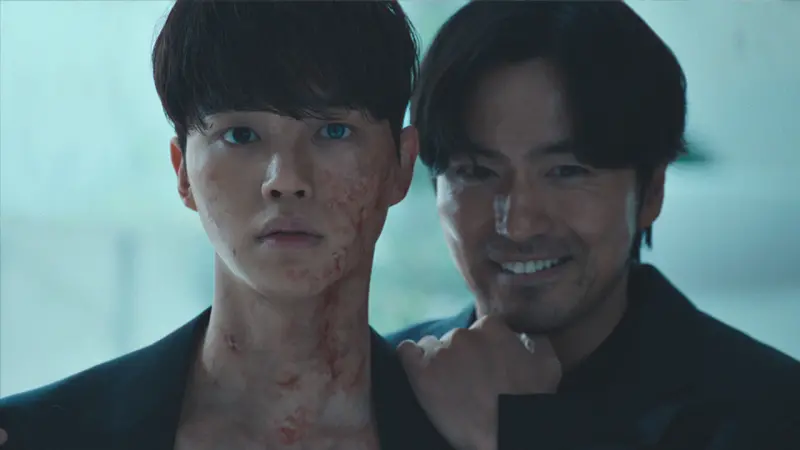 ▲宋江（左）主演的《Sweet Home》第2季將上線Netflix，12月的完整片單公開。（圖／Netflix提供）