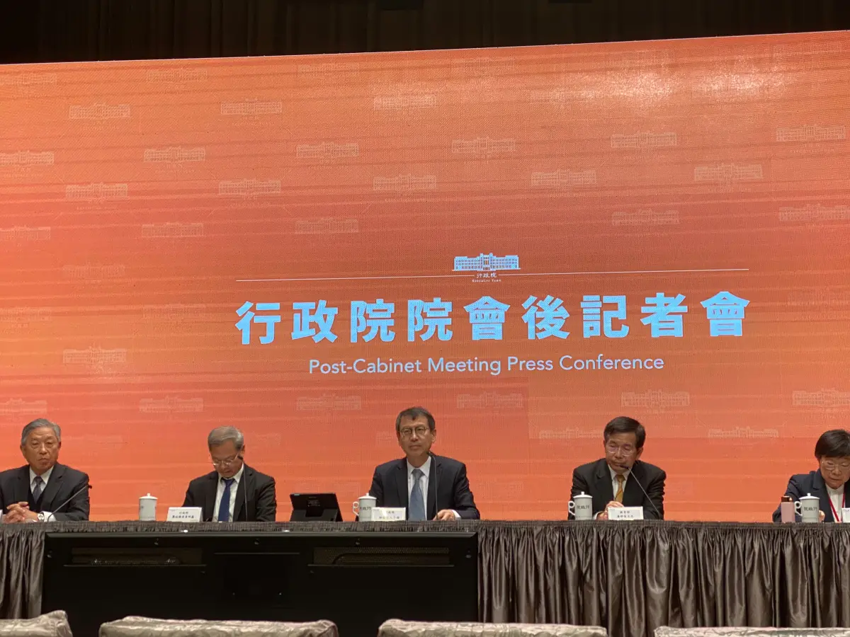 ▲行政院會今日通過「大專校院學生校內住宿補貼」方案，將於明年2月上路，預計將有27.5萬名校內住宿學生受惠。（圖／記者陳威叡攝，2023.11.23）