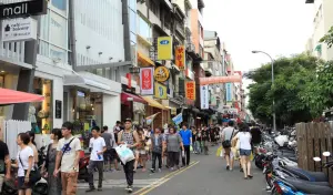 ▲台灣人最喜歡去的中部觀光景點就是「一中商圈」，因為攤販眾多、地理位置又好，成為熱門景點。（圖／台中觀光旅遊網）