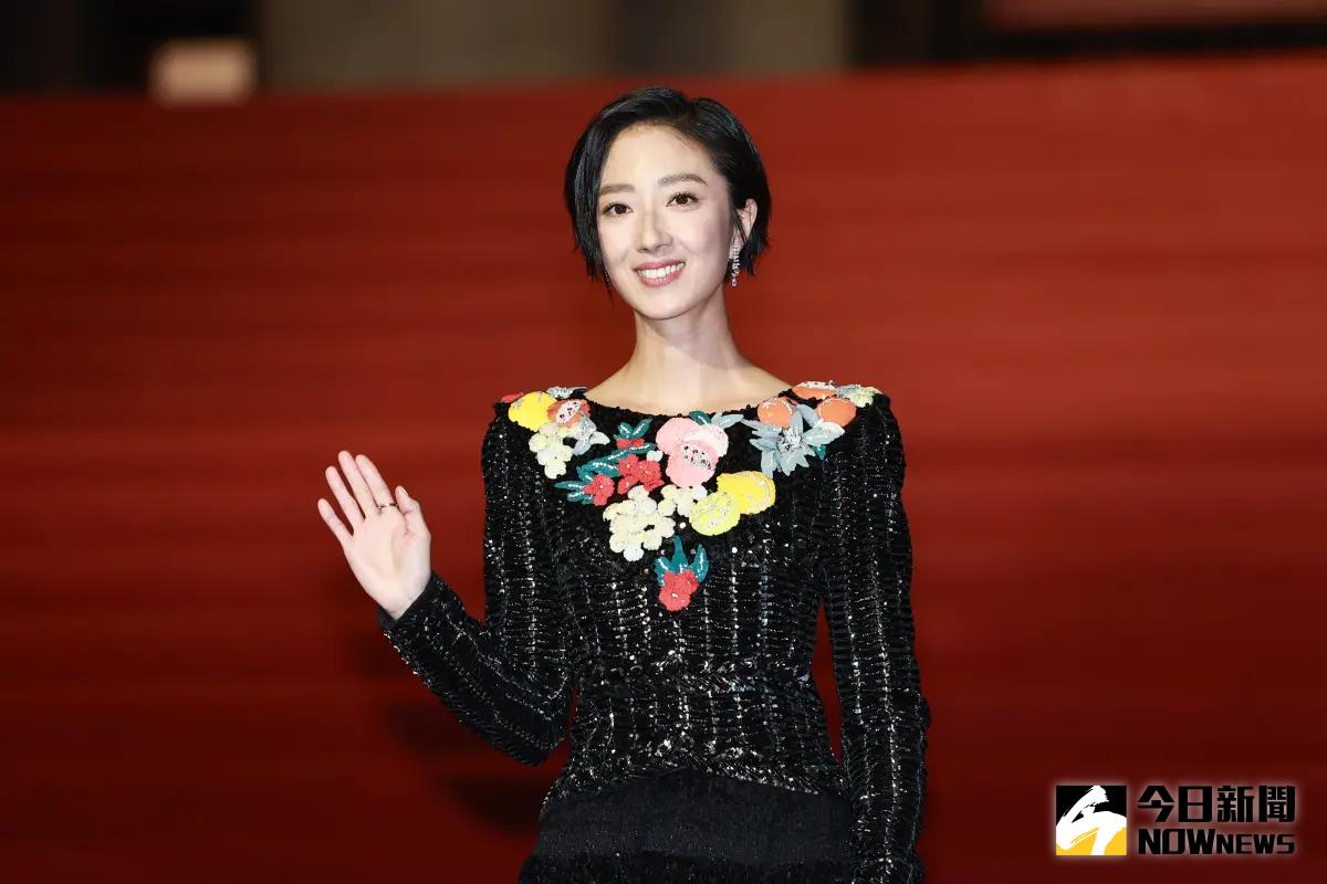 ▲桂綸鎂把600萬珠寶穿上身，被問到看好誰奪下影帝，她為難地表示「手心手背都是肉」。（圖／NOWnews攝影中心）