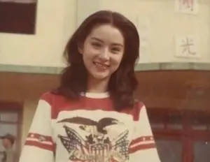 ▲林青霞年輕時候照片，回顧她的從影歷史，1973年，年僅19歲的她以瓊瑤的電影《窗外》出道。（圖/PTT）