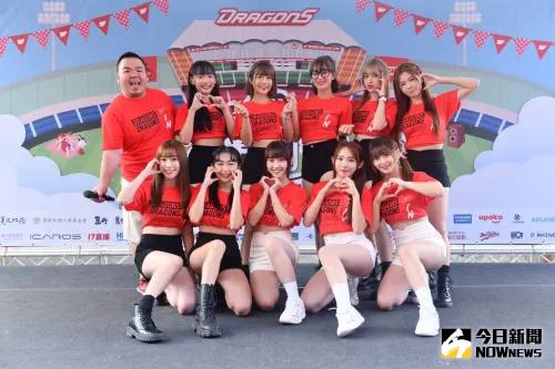 ▲味全龍感謝祭,小龍女。(圖/NOWnews攝影中心) ▲味全龍感謝祭,小龍女。(圖/NOWnews攝影中心)
