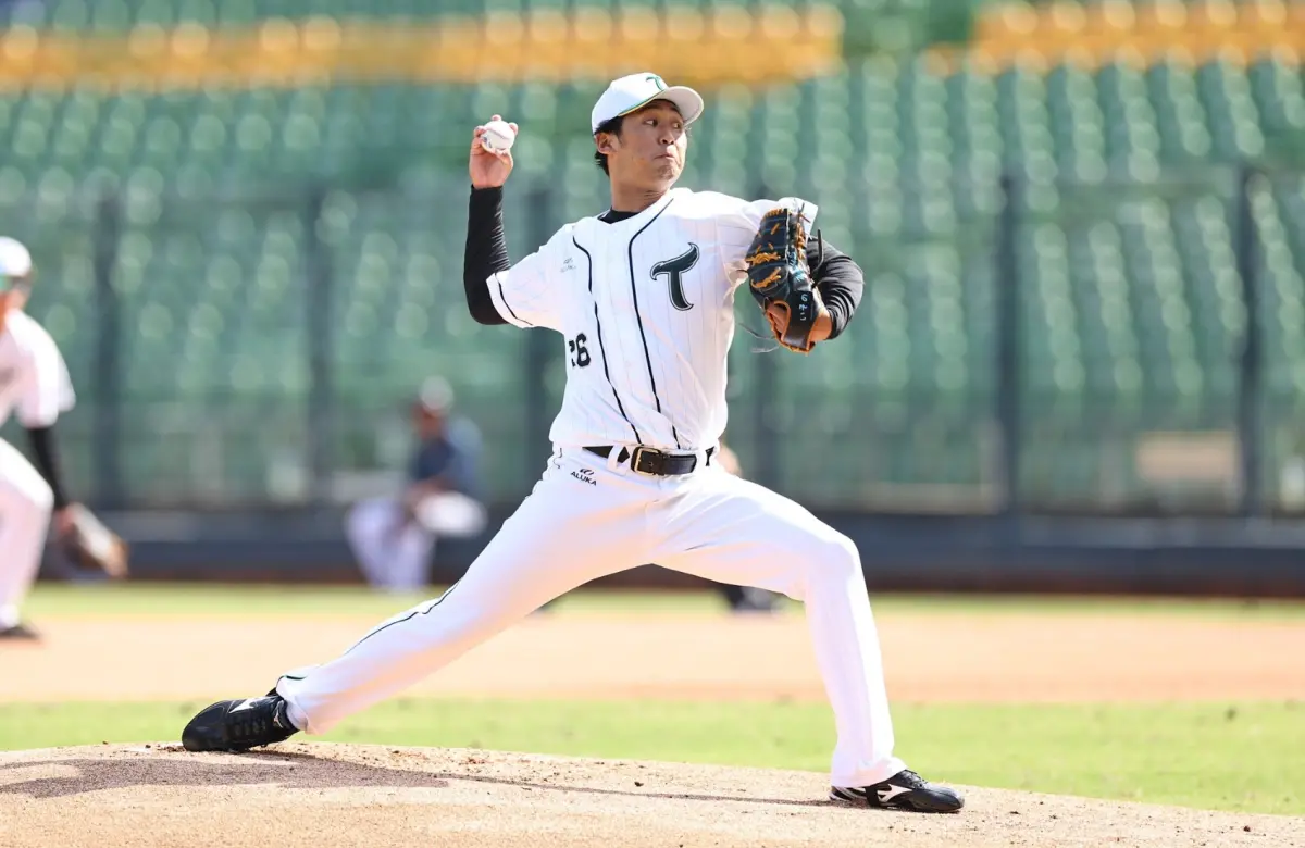 ▲2023冬季聯盟台鋼雄鷹日籍投手塩田裕一。（圖／中職提供）